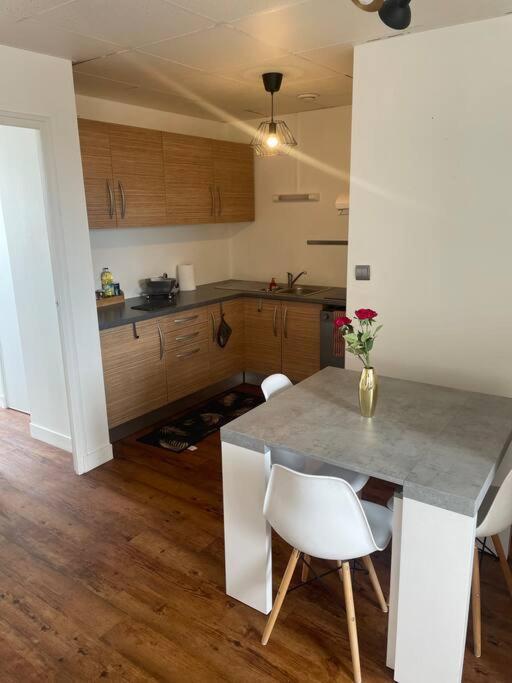 Appartement Hyper Centre De Cherbourg Екстериор снимка